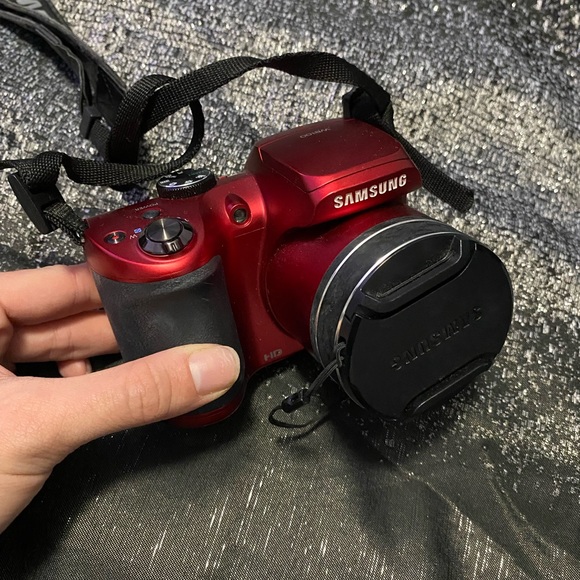 Samsung camera - Picture 1 of 2